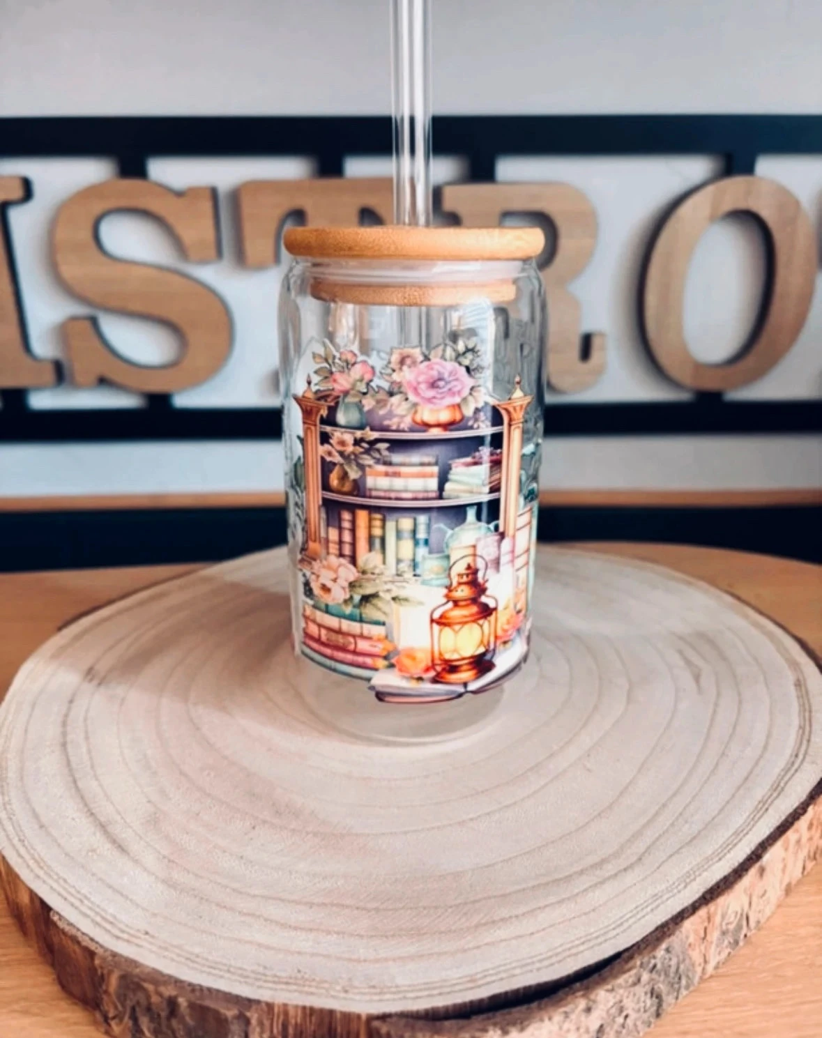 📙 Glass cup 'Just a girl who loves books' bookshelf – photo 2